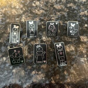 Hidden Mickey Family Pin Set